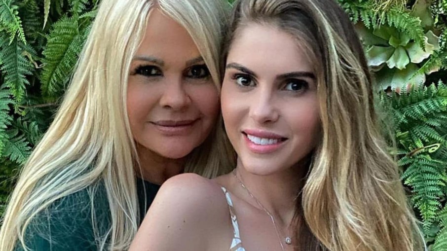 Bárbara Evans detalha por que bloqueou a mãe, Monique Evans