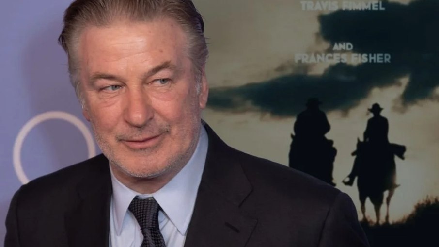 Alec Baldwin é diagnosticado com TEPT depois morte de diretora