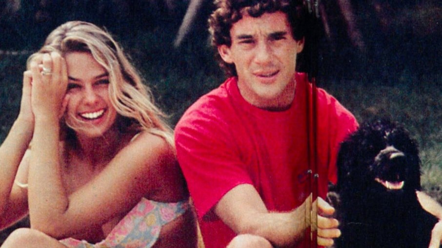 Adriane Galisteu resgata foto com Ayrton Senna para natalício