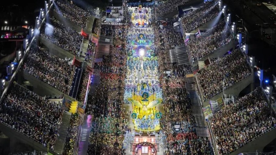 Apuração dos desfiles do Rio acontece nesta quarta-feira